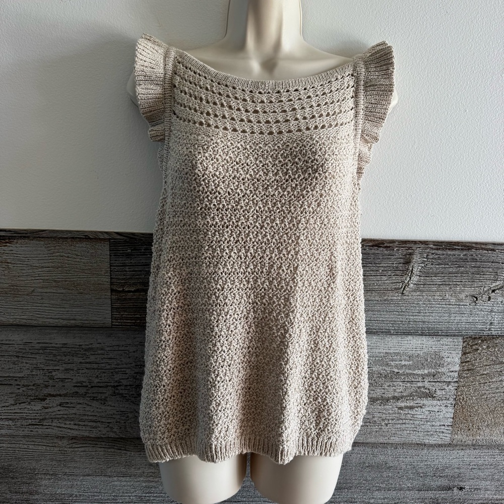Versona Beige Knit Sweater Top Size Medium (S1)